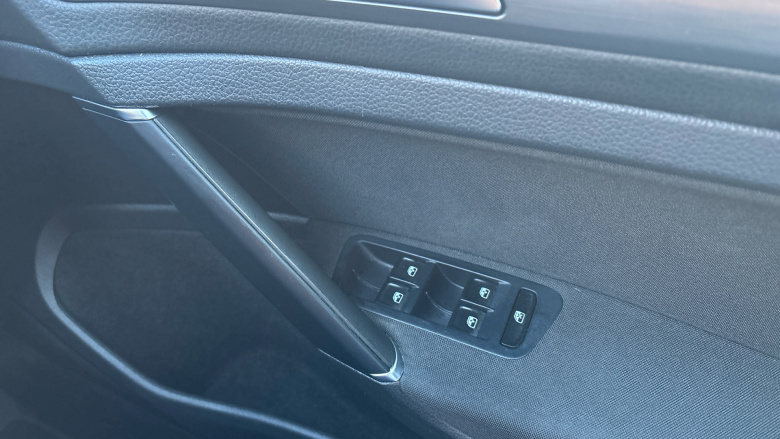 Volkswagen Golf 1.5 TSI EVO SE [Nav] 5dr Petrol Hatchback